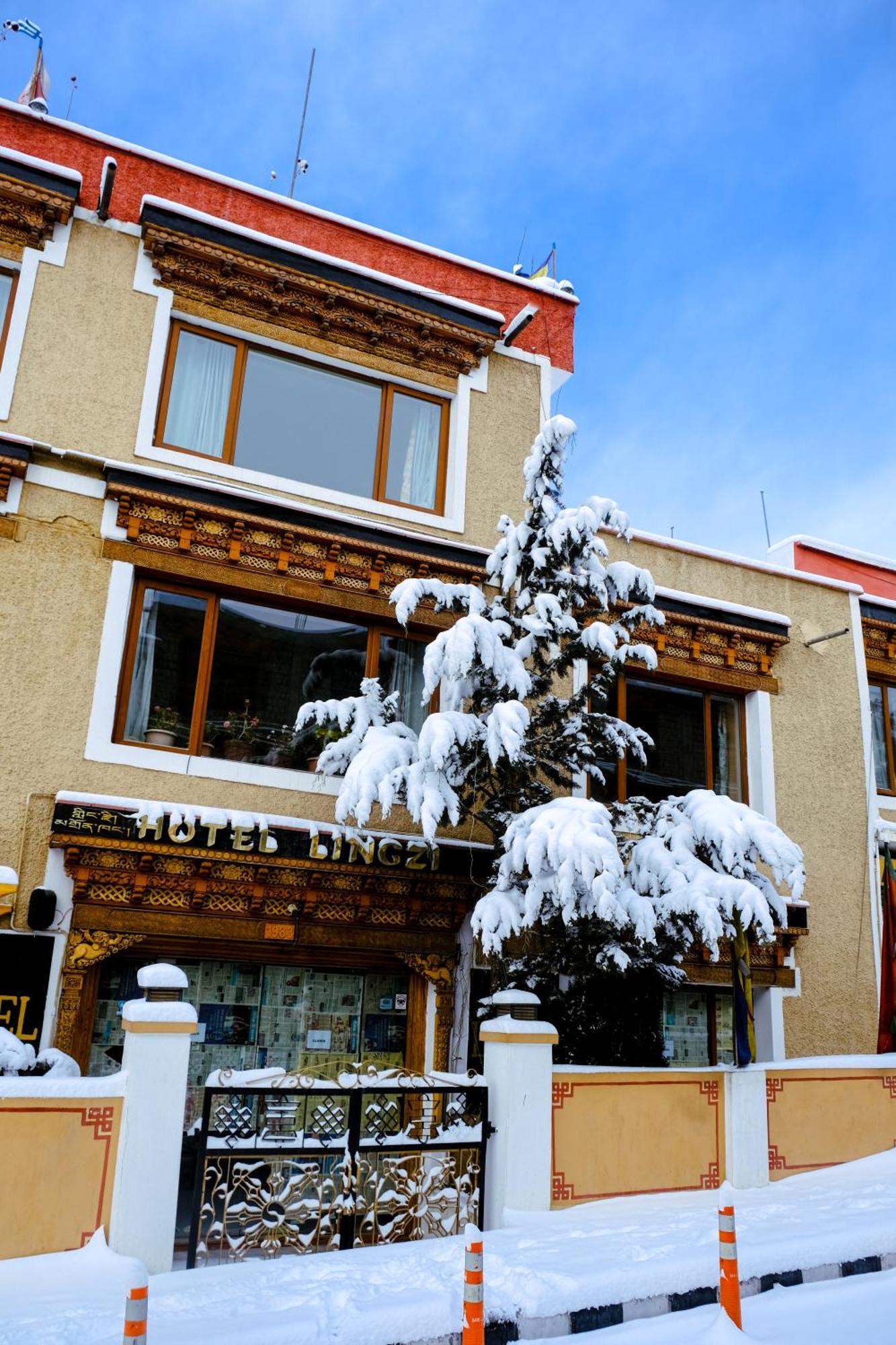Hotel Lingzi Leh Exterior photo