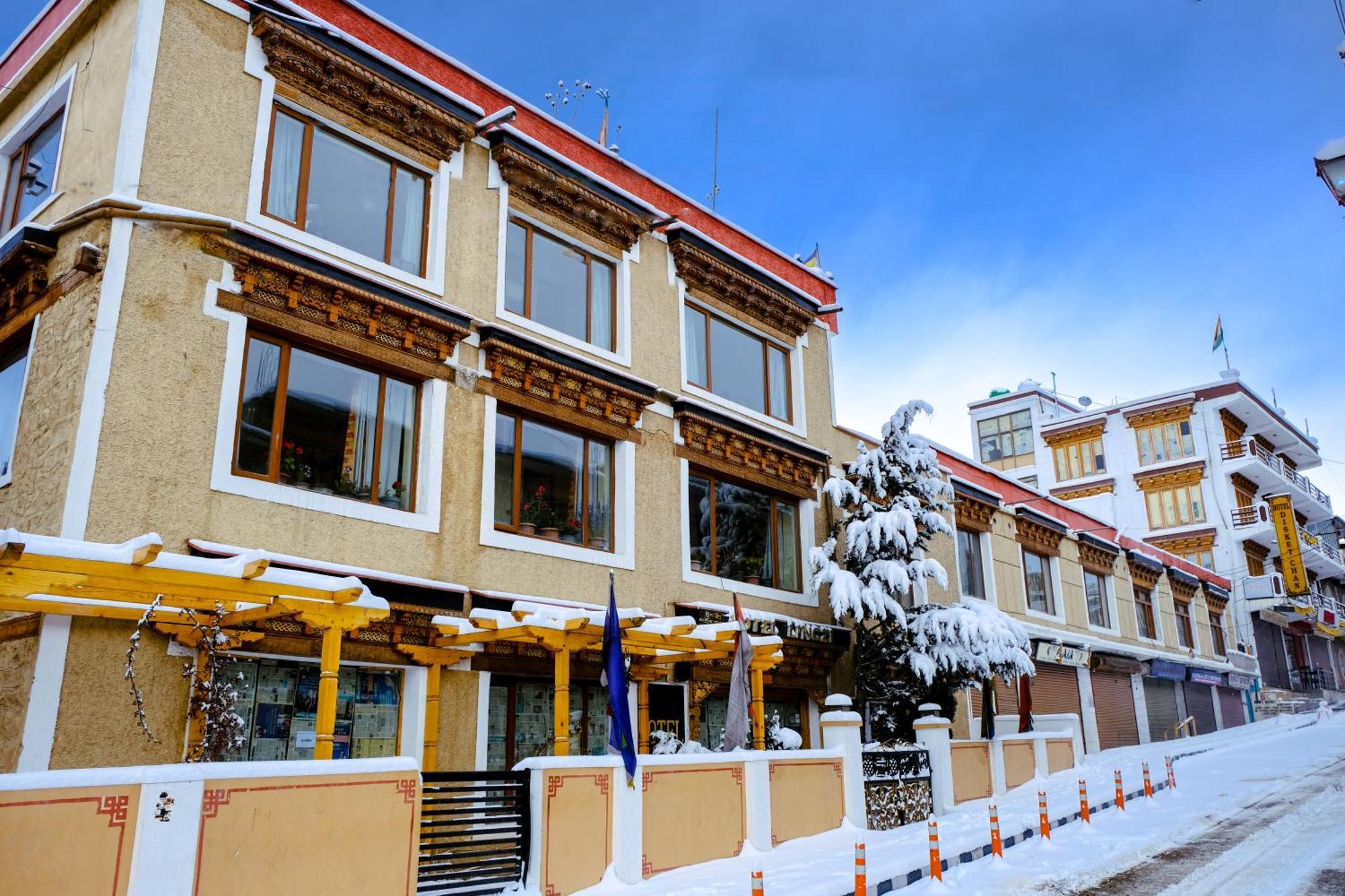 Hotel Lingzi Leh Exterior photo